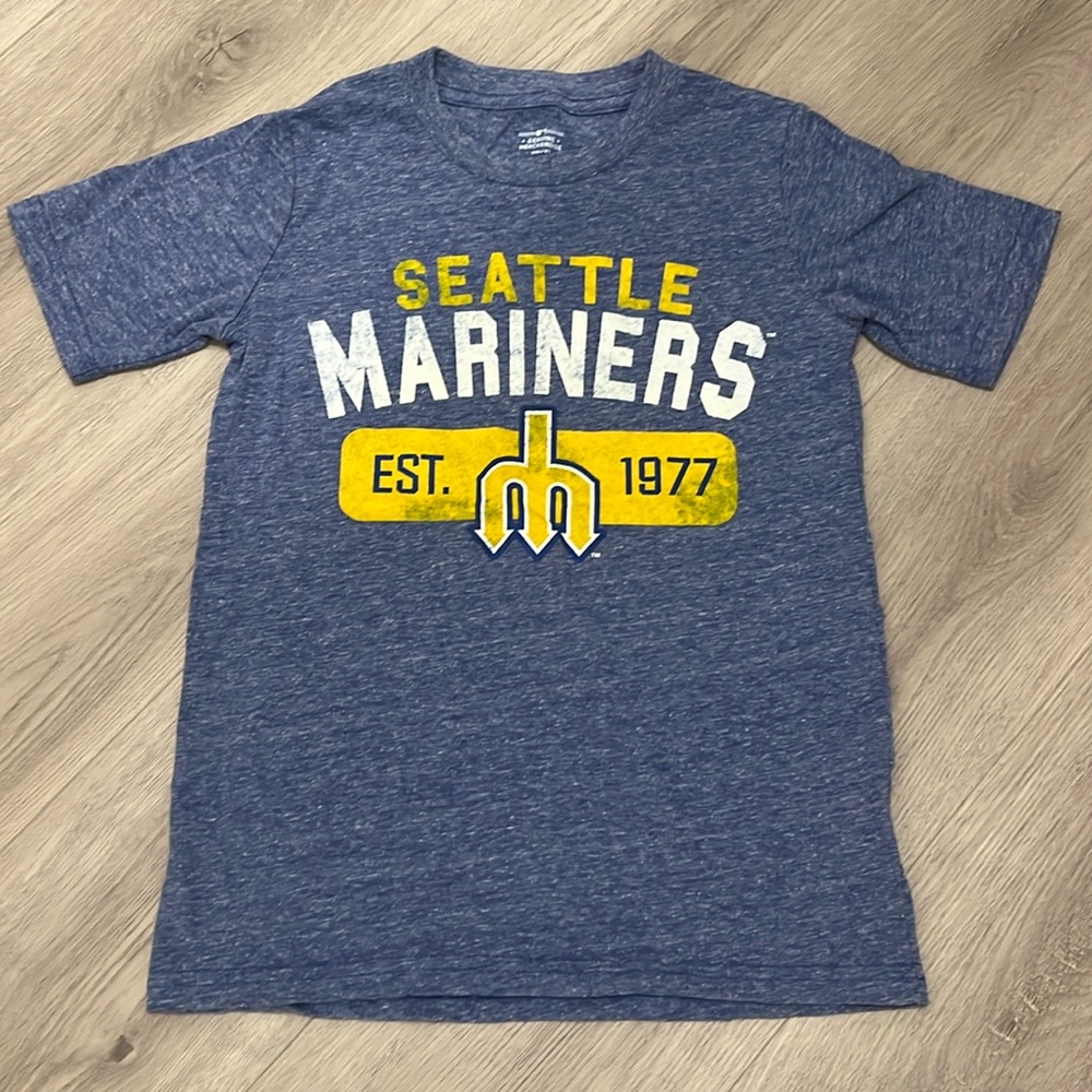 Seattle Mariners Women’s Tshirt (unraveled thread)
